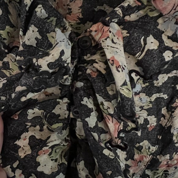 Lauren Ralph Lauren Floral Ruffle Button Up Blouse Size Medium Gray Pink - Picture 4 of 5